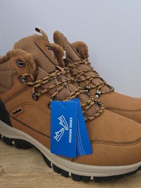 Lamincoa Men's Water Resistant, Tan Faux-Fur Lined Outdoor Boots